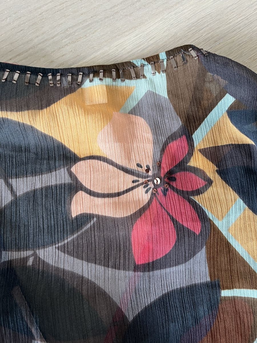 Tuniche: Elegante Strand-Tunika, mit Blumenmuster – Usato da Pfäffikon SZ venduto da humming-bird 6