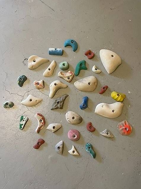 Kletterwände & Klettergriffe: Boulderwand mit 150 Klettergriffe – Gebraucht aus Heerbrugg von pipprock