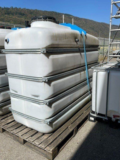 Sonstiges Fahrzeugzubehör: Citernes de 4000 litres – Gebraucht aus Biel/Bienne von Poly_26 1