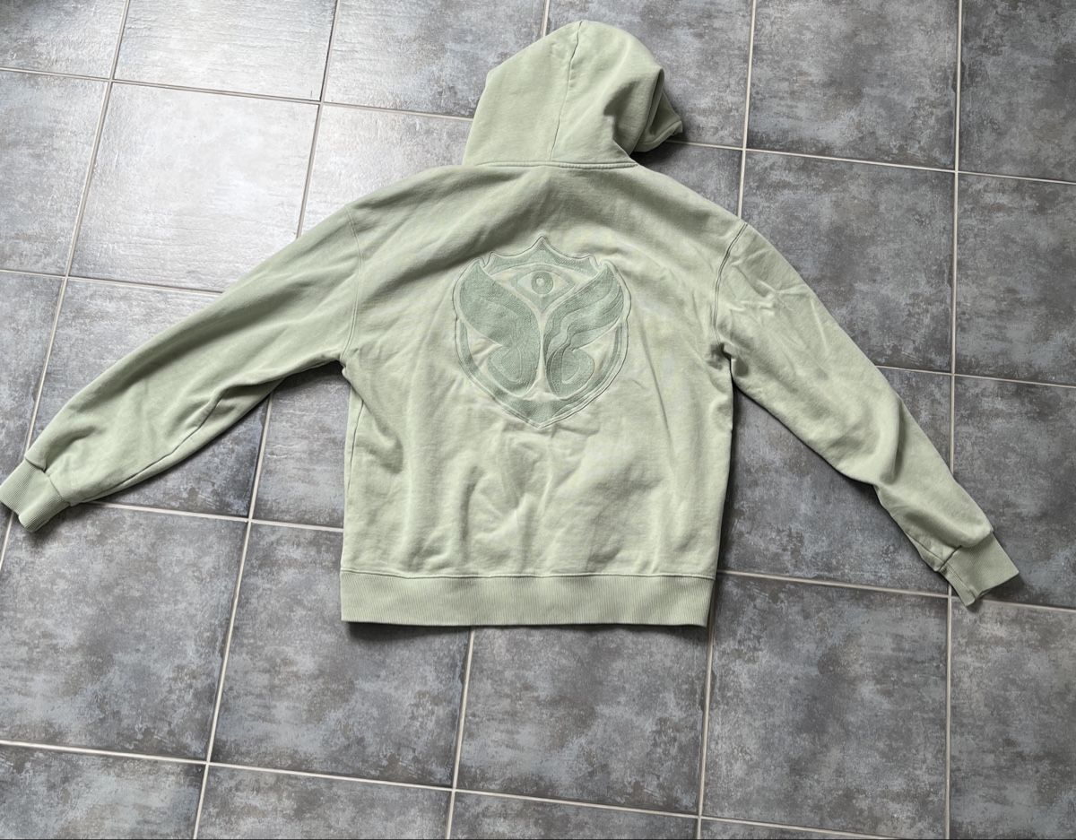 Pullover & Sweatshirts: Tomorrowland Pullover – Neu (gemäss Beschreibung) aus Lupsingen von sil_l6wg