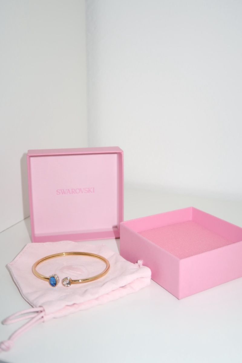 Swarovski Armbänder & -reifen: Swarovski Chroma Armreif – Neu und originalverpackt aus Igis von liz_bjs9