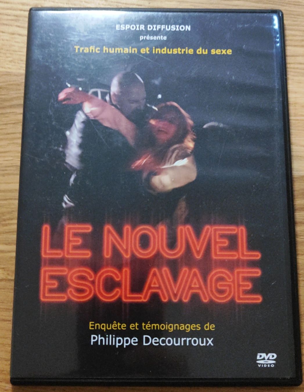 Tous les DVDs: DVD Le nouvel esclavage Decourroux – D'occasion à Vétroz par mrcl01