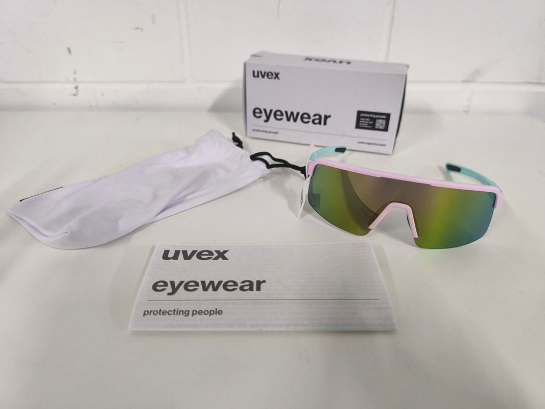 Uvex Occhiali & Lenti: UVEX Brille Hellrosa – Usato da Rüti ZH venduto da Restwert_Rueti_ZH