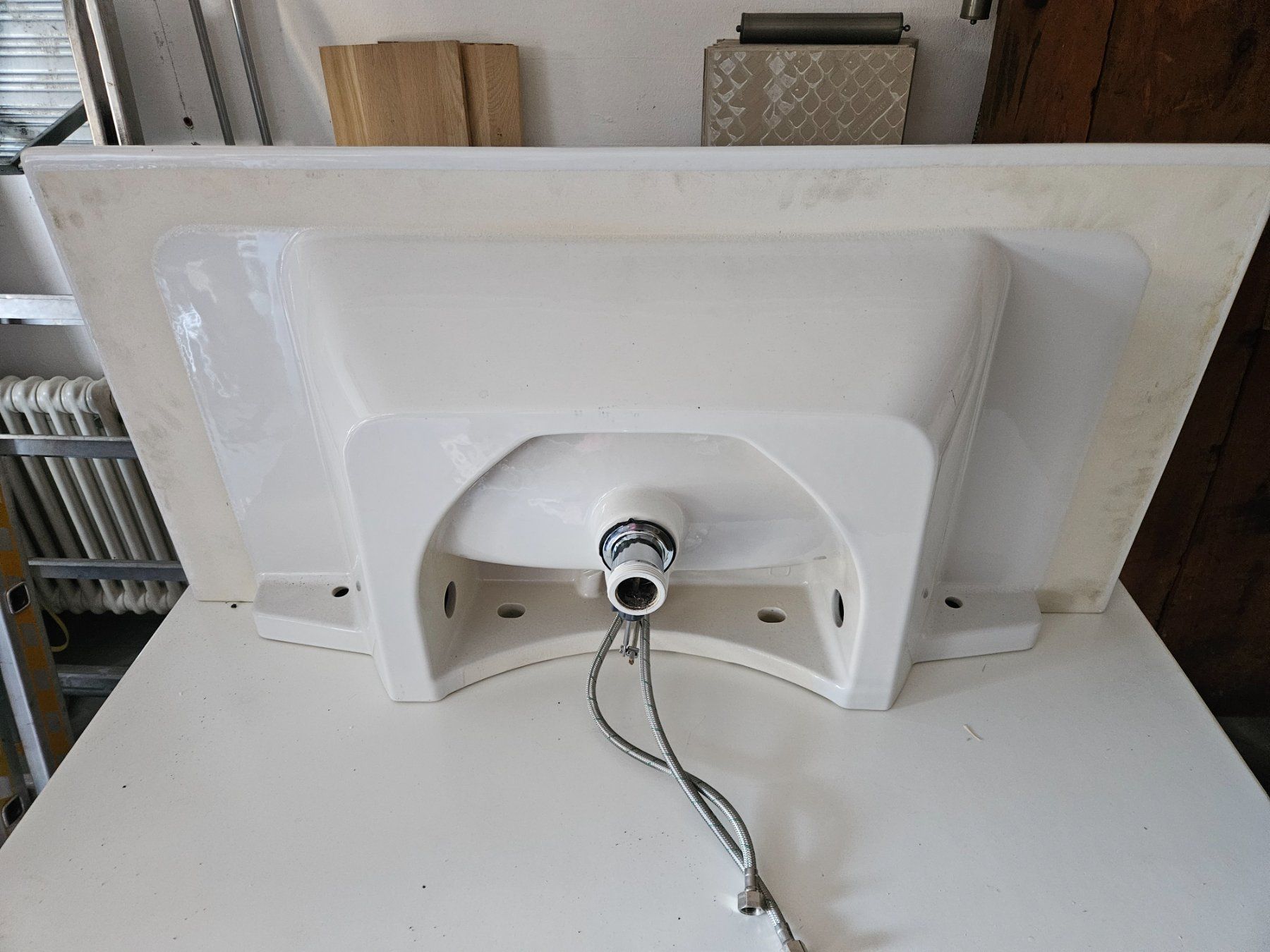 Duravit Spülbecken & Waschbecken: Lavabo Duravit "Me by Starck" et robinet KWC – Gebraucht aus Haute-Nendaz von Bart84 2