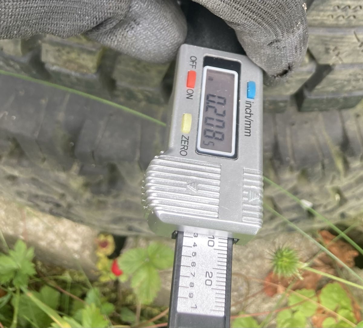 Michelin Pneumatici & Ruote complete: 4 MICHELIN XPC Land Rover Def 110 – Usato da Birmensdorf ZH venduto da Antropovland 2