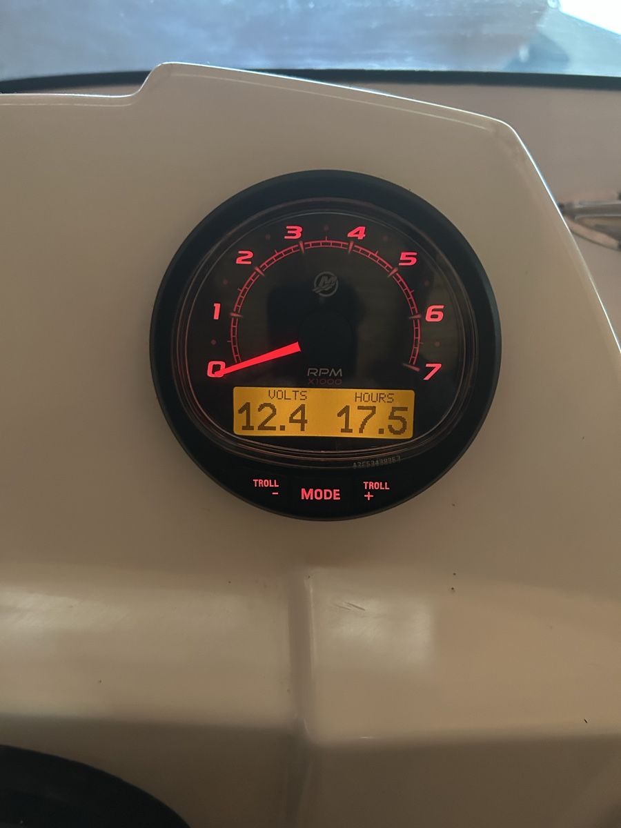 Bateaux: Motorboot Titanium 460 – D'occasion à Wolfwil par Daka10 3