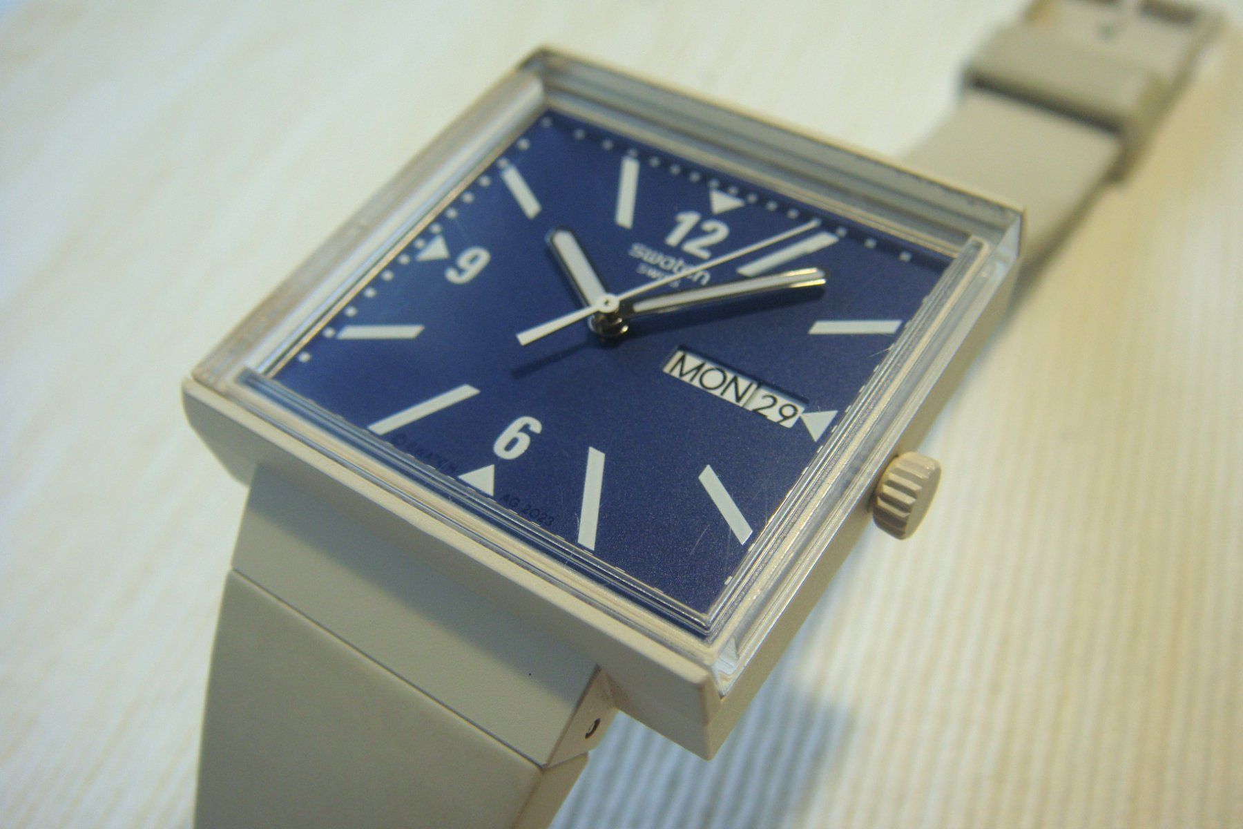 Swatch Montres: Swatch in Beige – D'occasion à Emmenbrücke par kuhn4951 3
