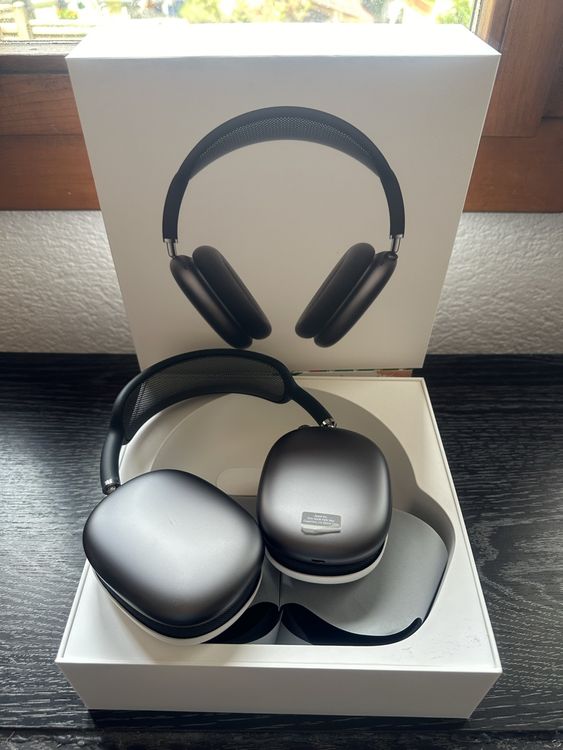 AirPods Max Space Grey with Black Headband | Kaufen auf Ricardo