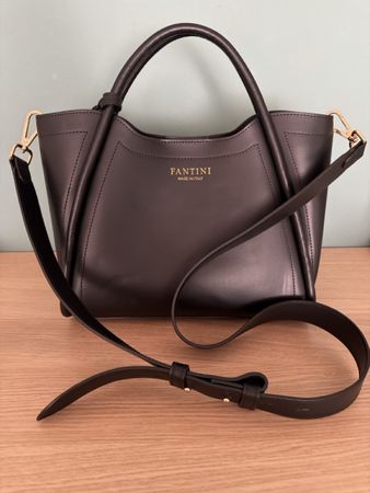Fantini Handtasche aus Italien, schwarz, neuwertig!