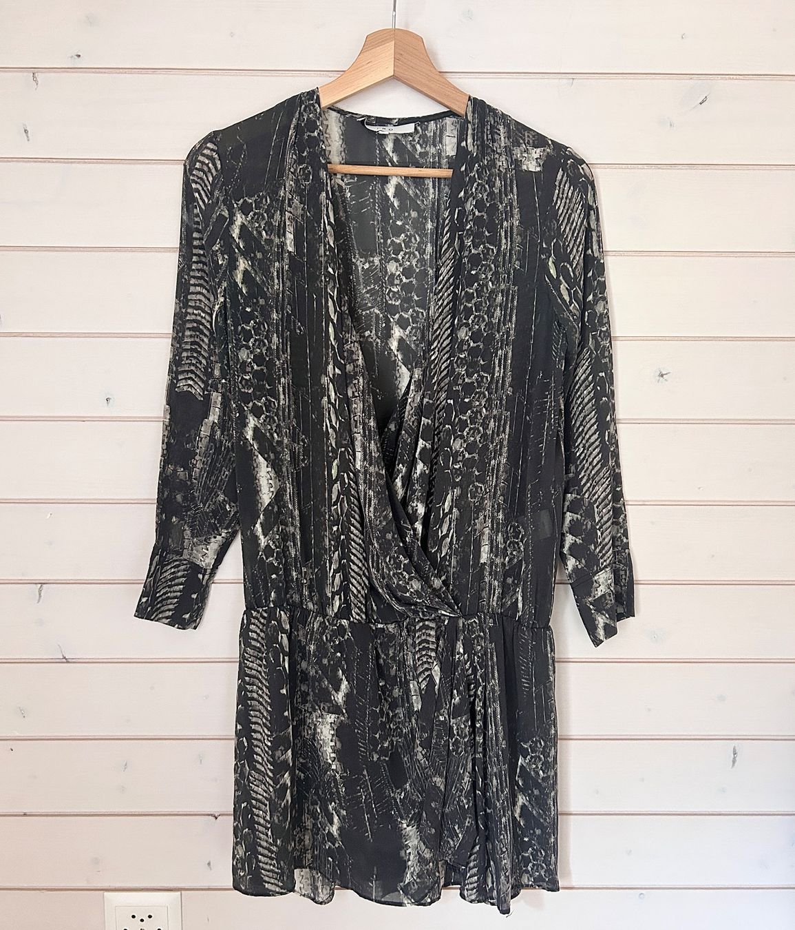 Iro Vestiti: IRO Seidenkleid - Gr. 38 – Usato da Illnau venduto da Monkky 1