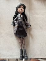 Monster High Puppe Wednesday Addams schwarz guter Zustand