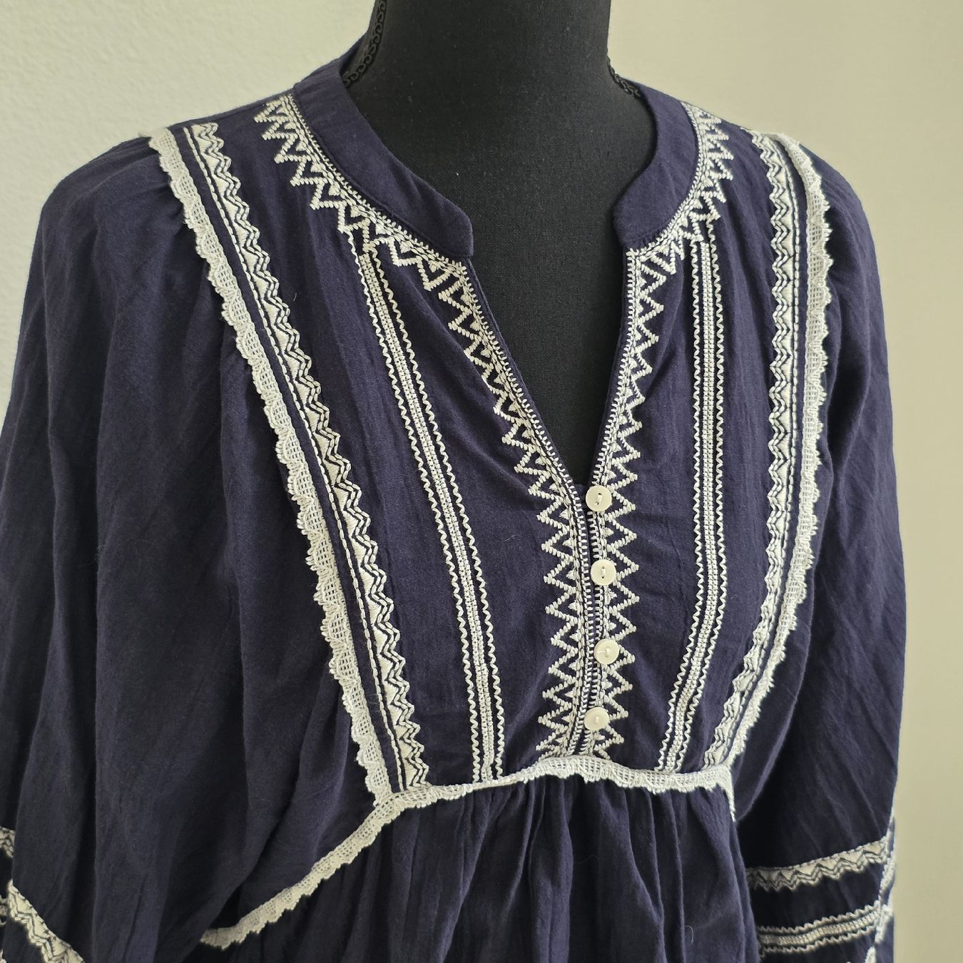 Camicette: Bluse  dunkelblau Grösse S mit Stickerei – Usato da Rheinsulz venduto da Gilea 1