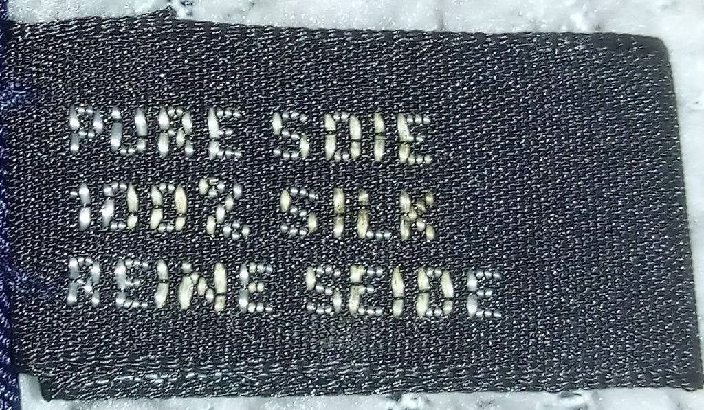 Dior Foulard & Sciarpe: Carré Christian Dior Bleu-or – Nuovo (secondo la descrizione) da Peseux venduto da noz_r5vl 2