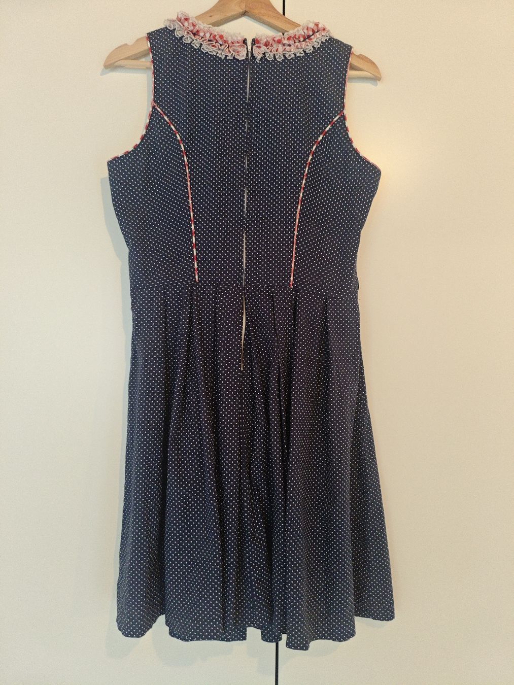 Vestiti: Dirndl Gr. 42 Fuchs Trachtenmode – Usato da Unterstammheim venduto da and_kj2n 5