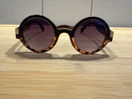 Sonnenbrille im Retro Look