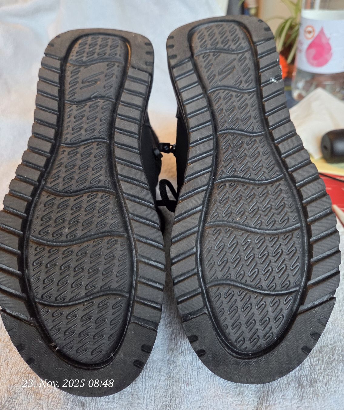Skechers Scarpe da donna: Skechers Winterschuhe, Gr.37, Schwarz – Nuovo (secondo la descrizione) da Biel/Bienne venduto da lauchhammer100 4
