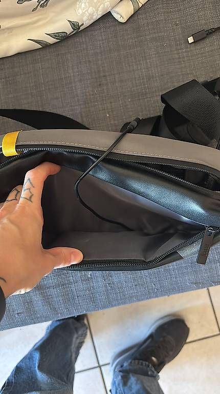 Borse: Sac banane Divoom Pixoo – Usato da Bevaix venduto da pat_pn9c 1