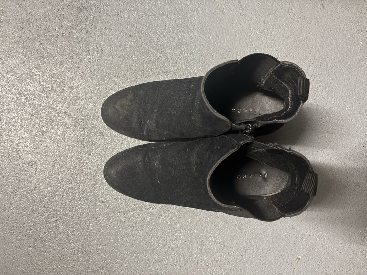 Damenschuhe: Stiefeletten mit kleinem Absatz – Gebraucht aus Neuenkirch von cha_72fz 1