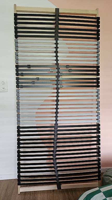 Reti a doghe: Lattenrost Ikea LEIRSUND 90x200 – Usato da Konolfingen venduto da Aprilsnow93