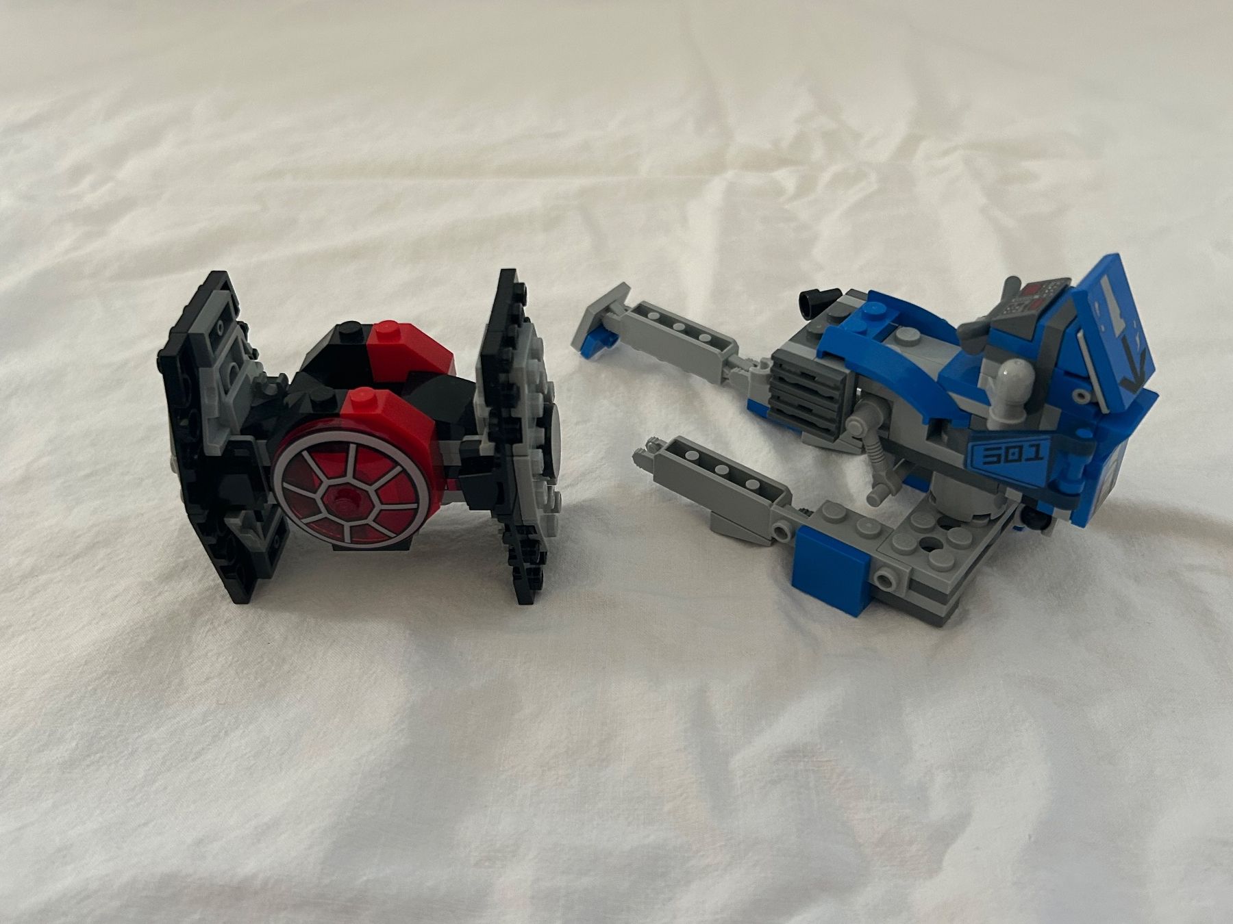 Lego Kit di costruzioni: Lego Star Wars - lot de sets incomplets – Usato da Confignon venduto da kar_7slz 7
