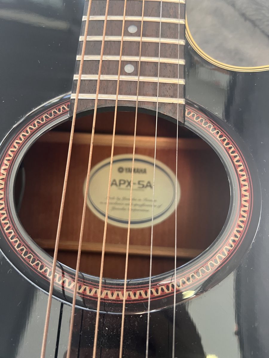 Yamaha Strumenti musicali: YAMAHA APX-5A mit ORG.-Case – Usato da Steinen venduto da WfloR 3