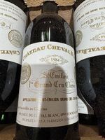Chateau Chaval Blanc 1984 conservato in cantina climatizzata