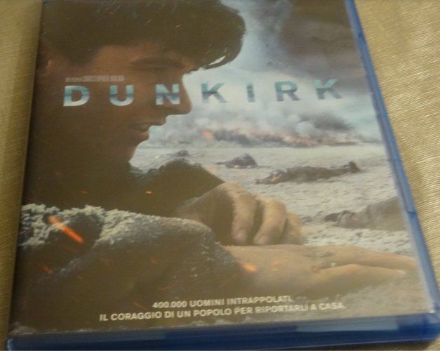 Tous les DVDs: Dunkirk  Blu-ray  ENGLISCH  ITALIENISCH – D'occasion à Lugano par Ibaf00