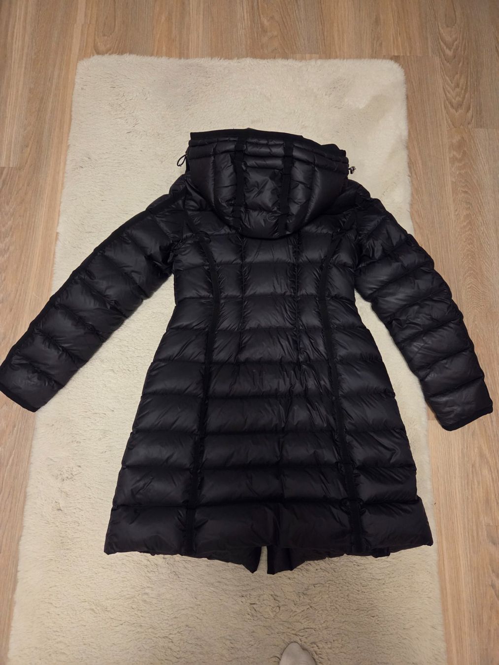 Moncler Cappotti: Moncler Hermine Daunenmantel – Nuovo (secondo la descrizione) da Neuhausen venduto da Nathi6913 1
