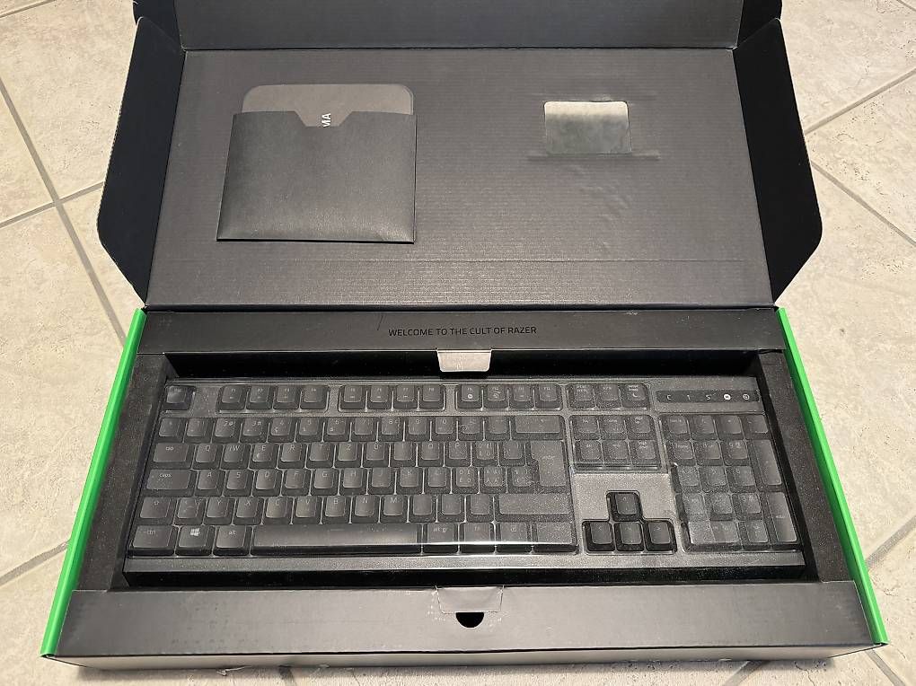 Razer Tastiere: Razer Ornata Chroma CH Layout wenig gebraucht – Usato da Adliswil venduto da KB43VER 1
