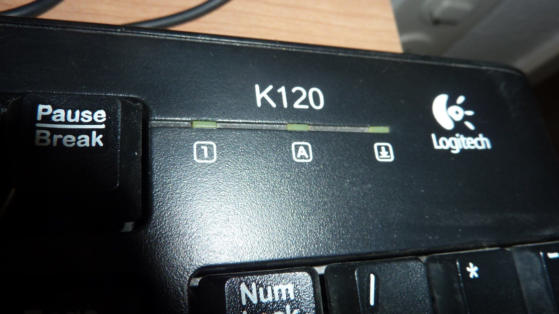 Logitech Claviers: logitech tastatur – Neuf (Voir description) à Füllinsdorf par pmarkus 1