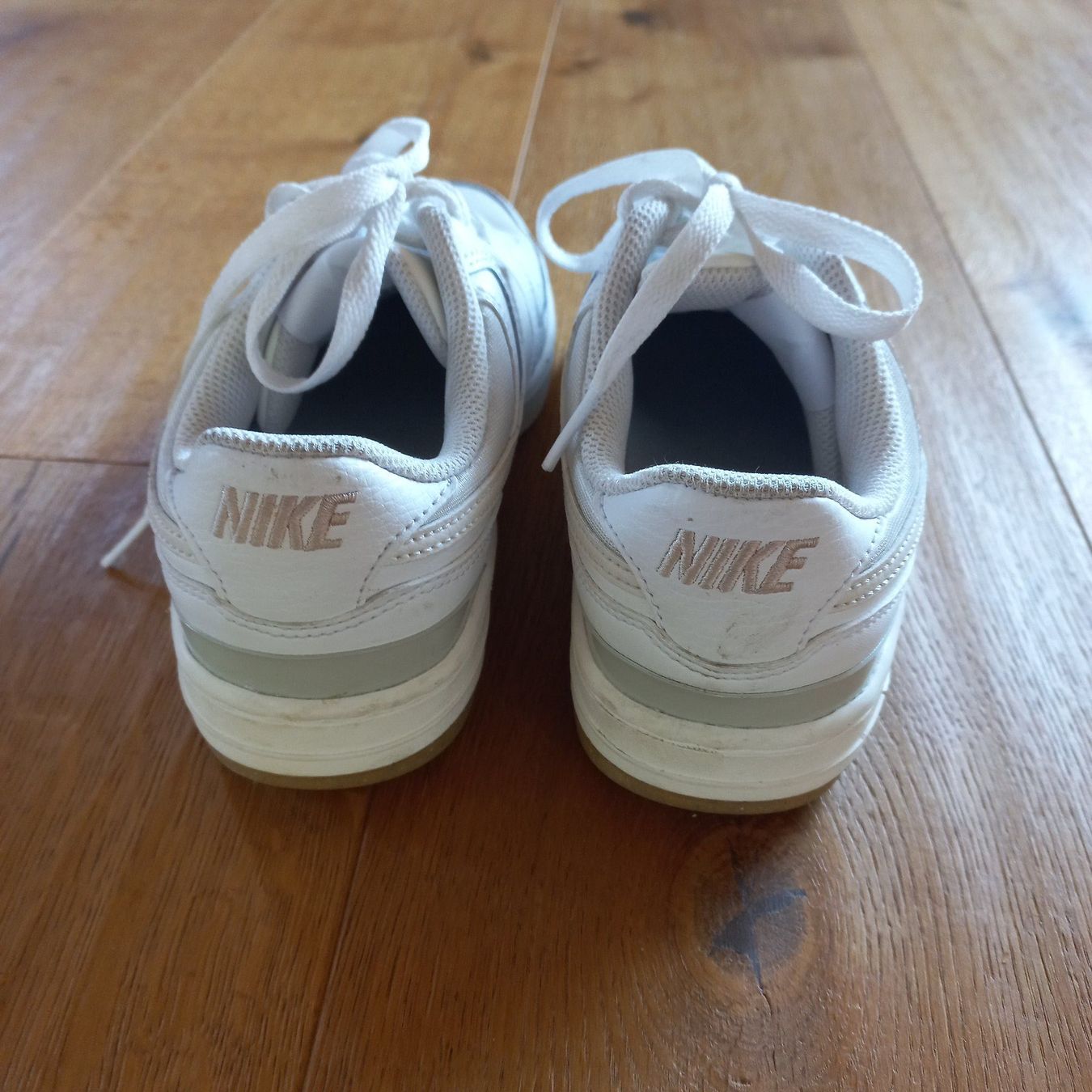 Nike Scarpe da donna: Nike Sportswear, Sneaker – Usato da Brienz BE venduto da desire03 3