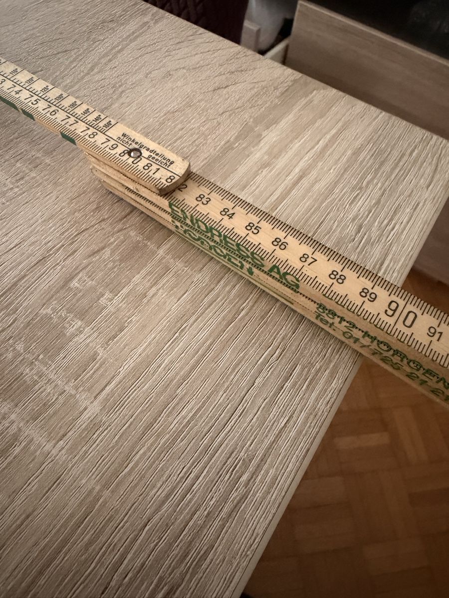 Set di tavolo e panche: Esstisch mit 6 Stühlen, Holzoptik, moderne Abdeckungen – Usato da Trimbach venduto da Schwaenchen 3