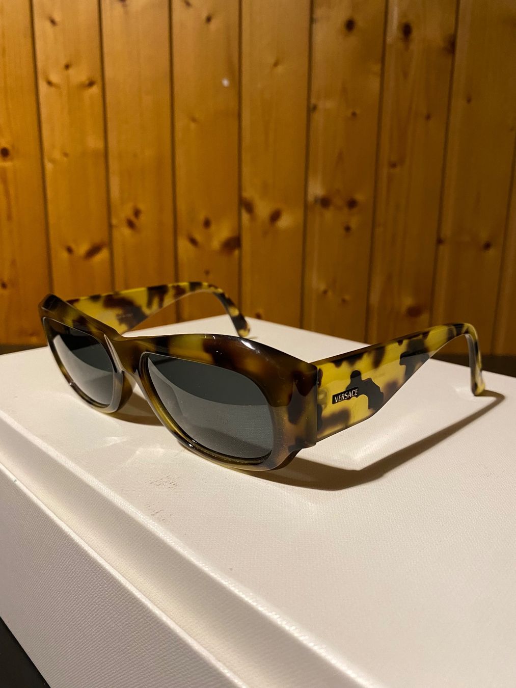 Versace Brillen & Gläser: Versace Sonnenbrille – Gebraucht aus Basel von lottalotta