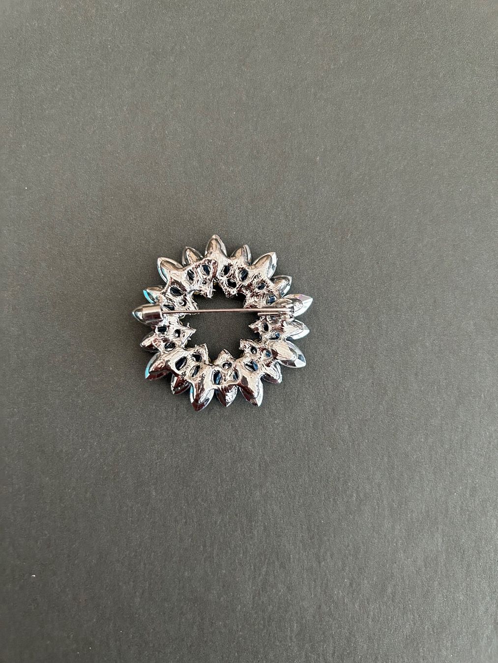 Spille & Fermagli: Brooch - blue flower – Nuovo (secondo la descrizione) da Basel venduto da lau_982w 1