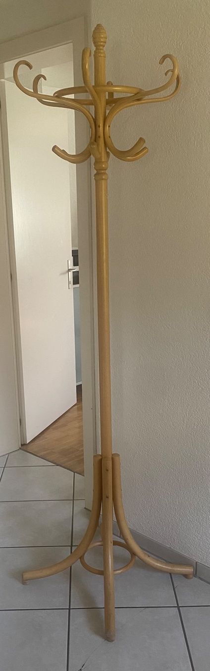 Guardaroba: Garderobenständer Holz – Usato da Merligen venduto da MacGibu