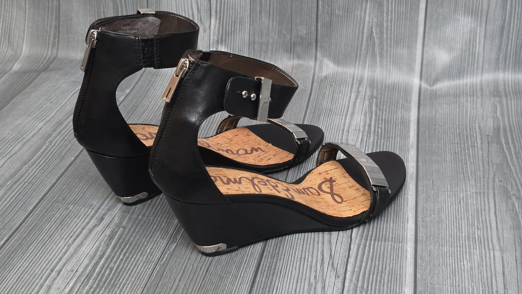 Sam Edelman Scarpe da donna: Sam Edelman Keilsandaletten "Serena" - 41 - Schwarzes Leder – Nuovo (secondo la descrizione) da Thalwil venduto da VitaMini 5