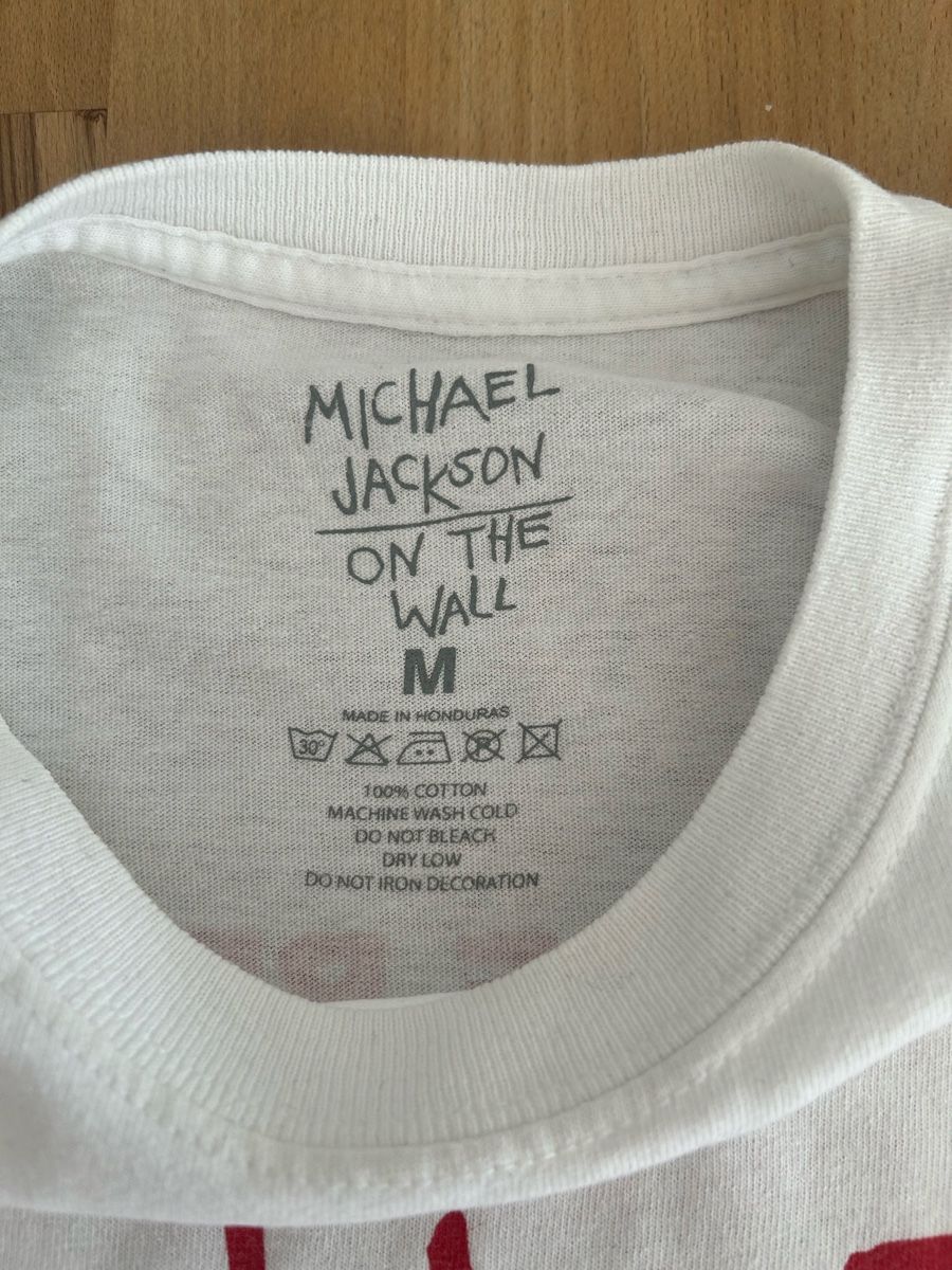 T-shirt: Michael Jackson - On The Wall T-Shirt – Usato da Flawil venduto da bridge28 1