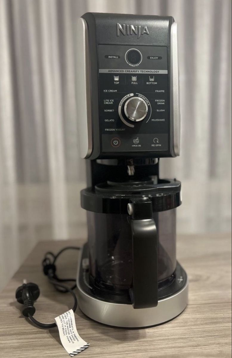 Küchengeräte: Machine à crème glacée Ninja Creami avec accessoires – Neu (gemäss Beschreibung) aus Biel/Bienne von Spook7