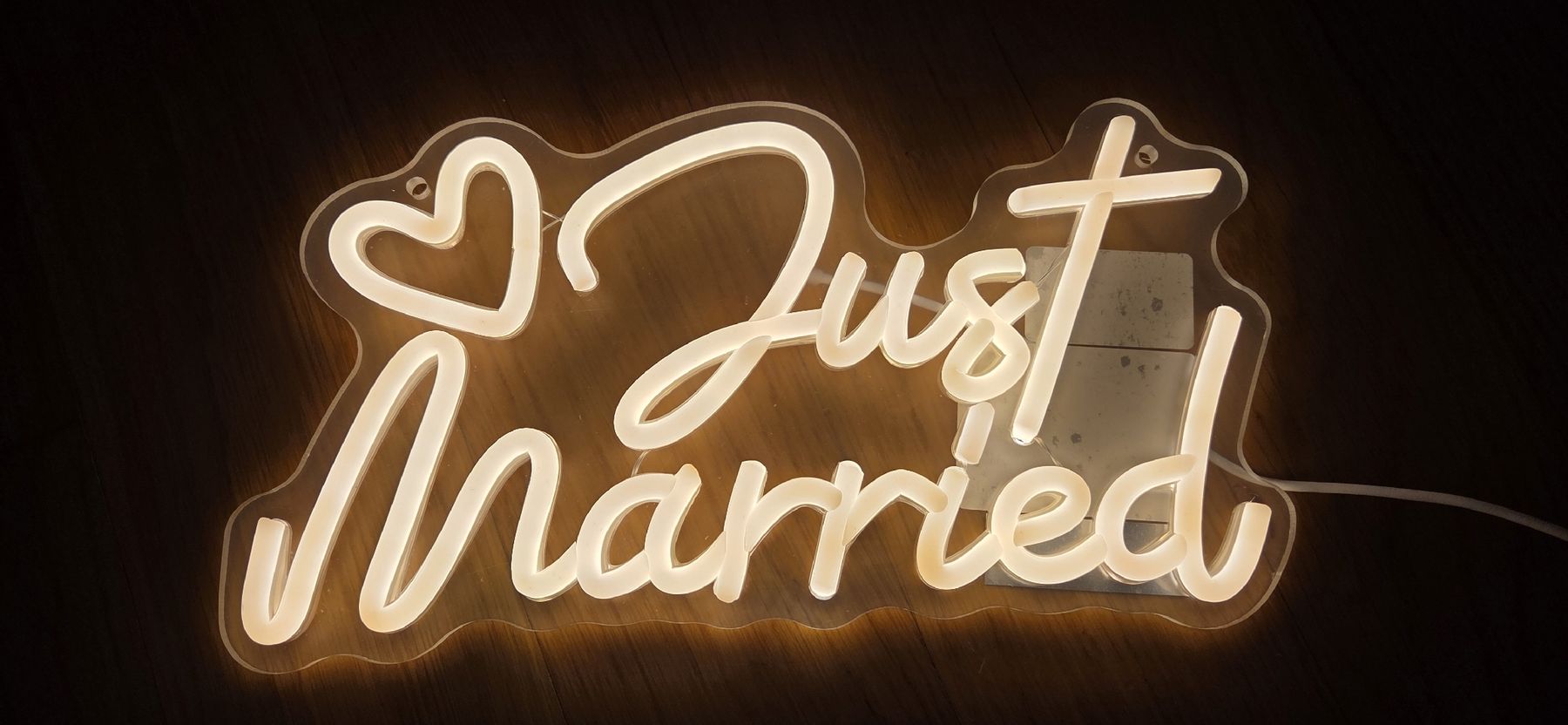 Tutte le decorazioni: LED Schild Just Married, NEU – Nuovo e nell'imballaggio originale da Wangen ZH venduto da Benihas 2