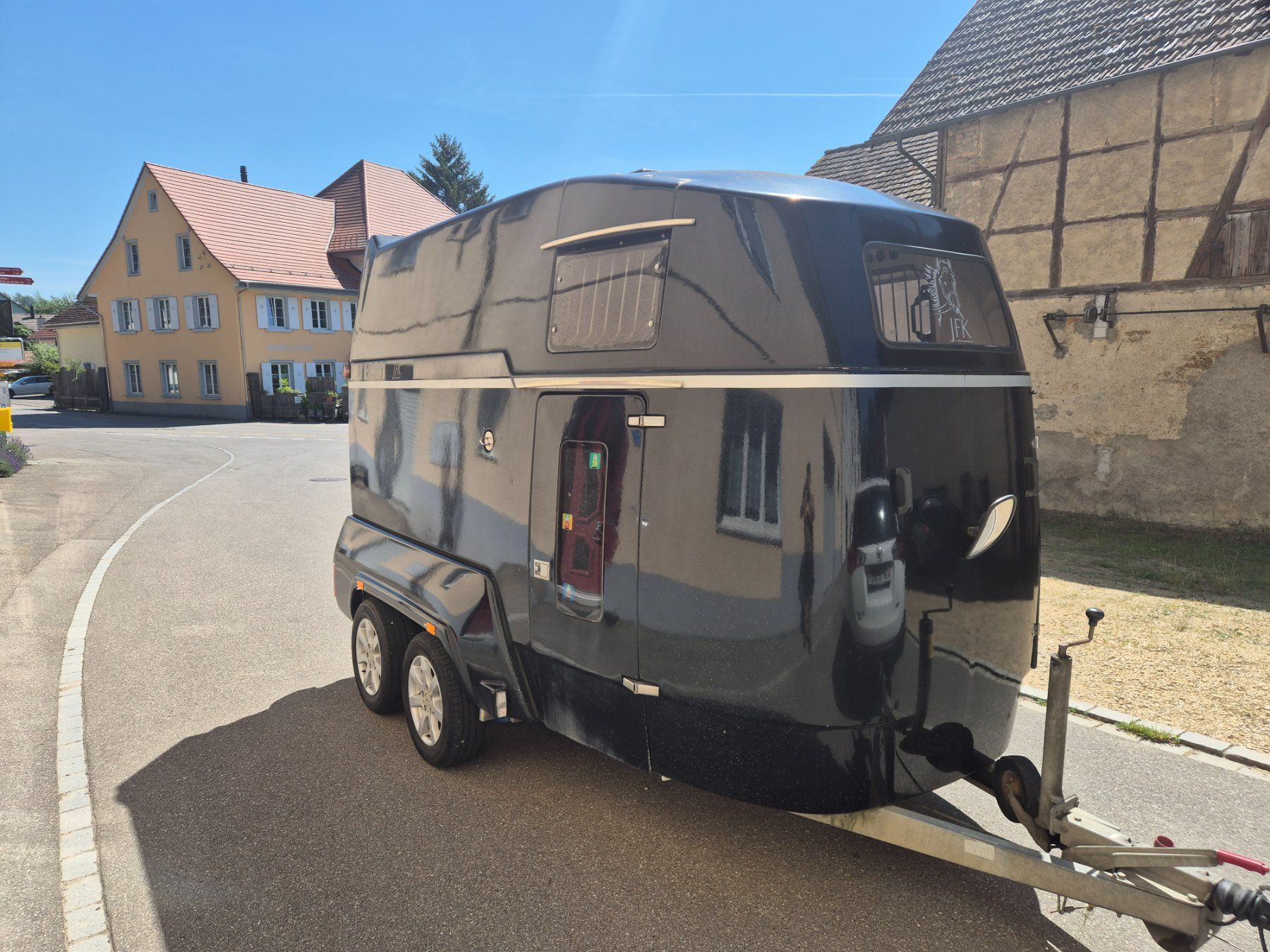 Rimorchi: Pferdetransporter JFK Mustang Camp-let A2 – Usato da Hofen SH venduto da Reddey4 2