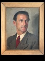 Portrait à regard perdu d’un homme