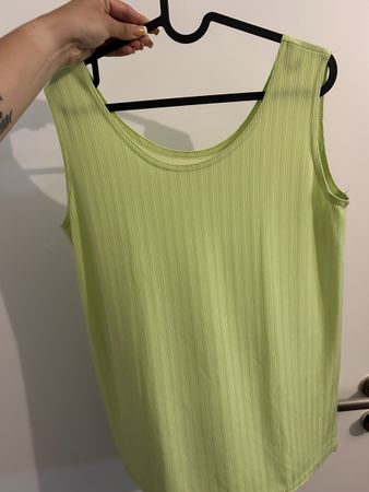 Sommerliches Tanktop in Limettengrün, Grösse L!