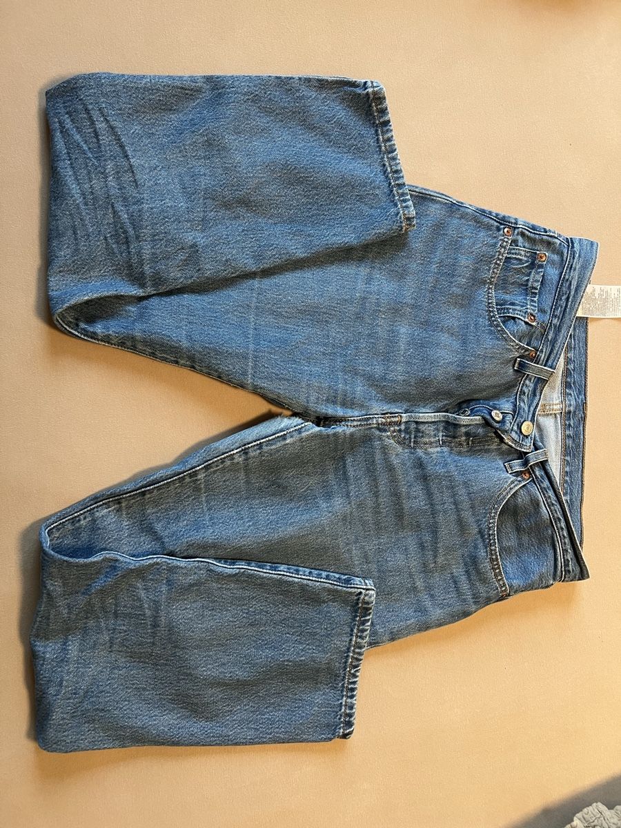 Levi's Jeans: Levis 501 Crop Straight Leg 30x28 – Usato da Rotkreuz venduto da maracaibo1991 1