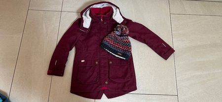 Winterjacke Reima 140 plus Mütze Barts