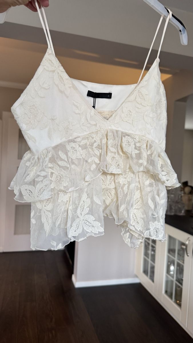 Zara Top: Zara Top beige Gr XS / Neu – Nuovo e nell'imballaggio originale da Zollikon venduto da rundbsurf 1