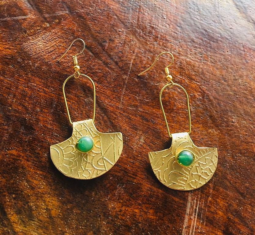 Orecchini pendenti & Orecchini a lobo: Messing Ohrhänger mit Glasperle - boho- gipsy- ethnic style – Usato da Oberwil b. Zug venduto da Temuera