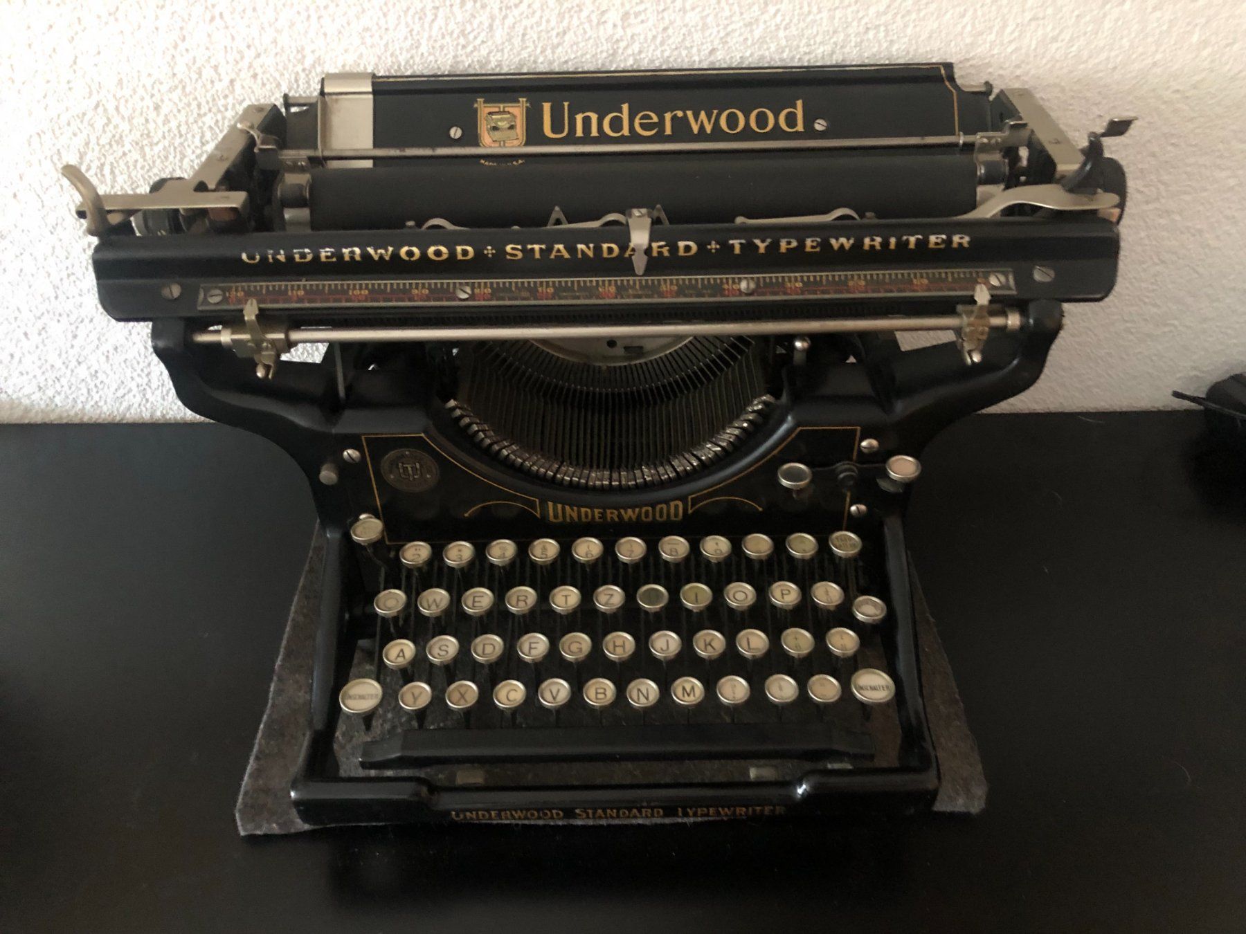 Underwood Schreibmaschinen: Antike Schreibmaschine UNDERWOOD – Gebraucht aus Bazenheid von Aebi55