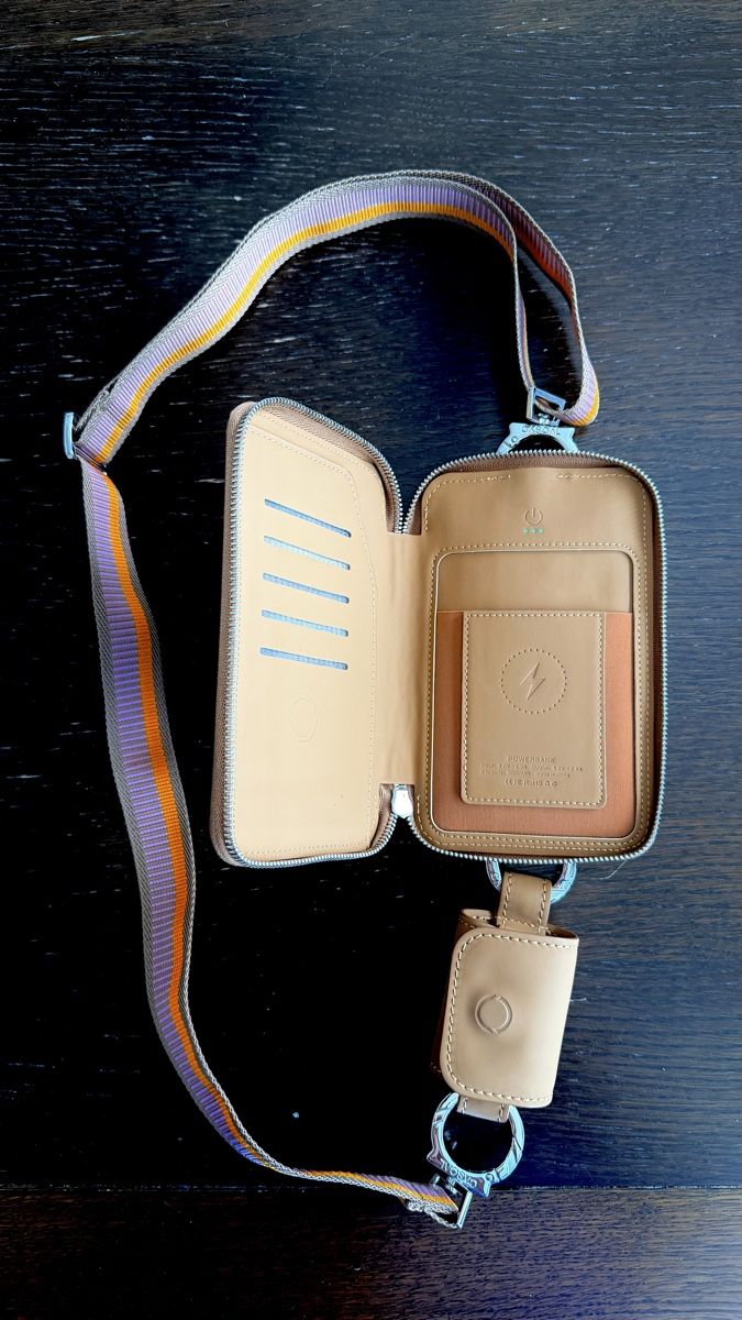 Borse: Casoal brown Lulli smartphone charging bag – Nuovo (secondo la descrizione) da Kilchberg ZH venduto da Shinnichika 2
