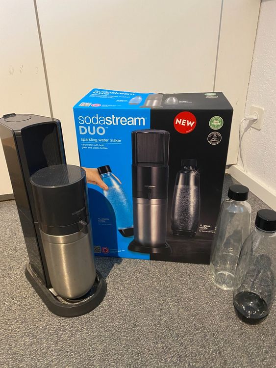 Sodastream DUO black/metal + 2 Flaschen und CO2Zylinder Kaufen auf