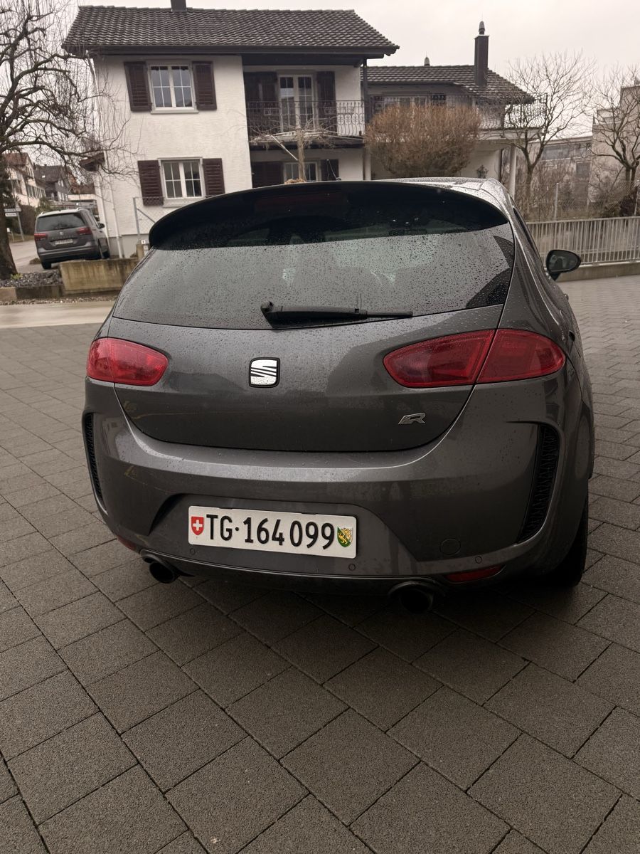 Seat Automobili: Seat Leon R evo 2012, Grey – Nuovo e nell'imballaggio originale da Wängi venduto da gou_n78c 3